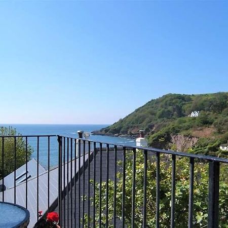 Cosy Beachfront Retreat With Stunning Sea Views & Free Access To A Local Indoor Pool Talland Εξωτερικό φωτογραφία